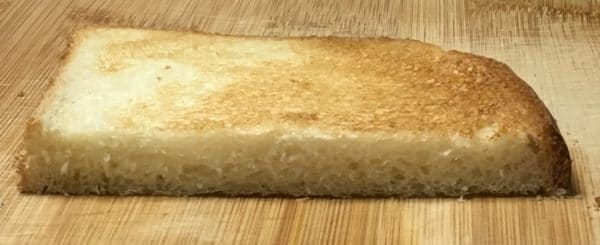 バルミューダで食パンを焼いてみた トップバリュー パン・ド・ミ 水無しの場合