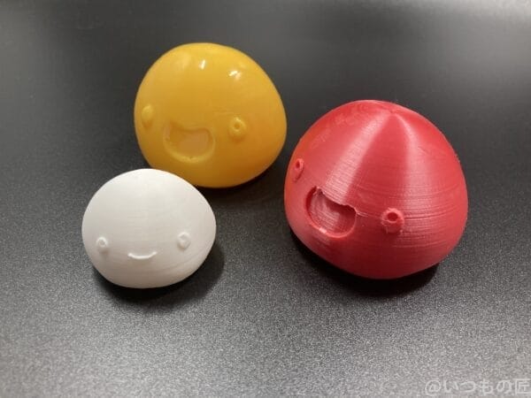 3Dプリンタで出力したスライムの人形をiPhone SEで近づいて撮影してみた