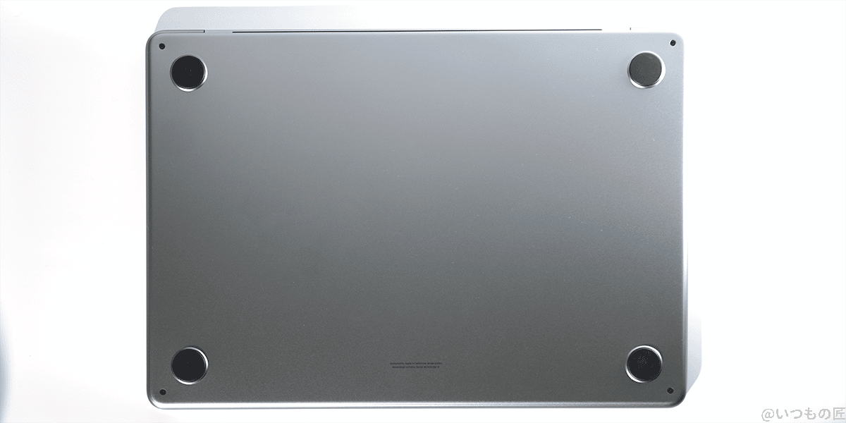 m2-macbook-air-back-body | ガジェットレビューの匠 Macbook Air M2の背面