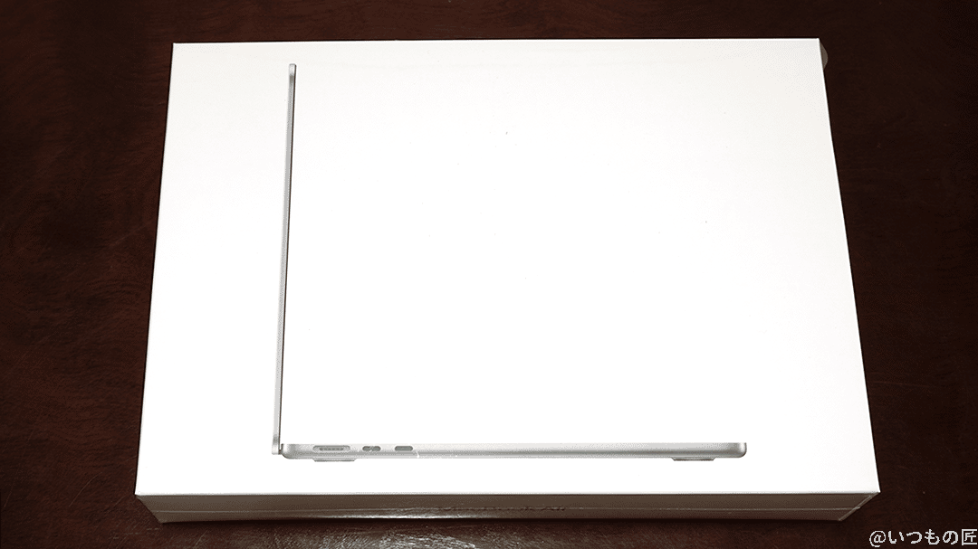 m2 macbook airの開封前のbox画像 | ガジェットレビューの匠 M2 MacBook Airの開封前のBOX画像