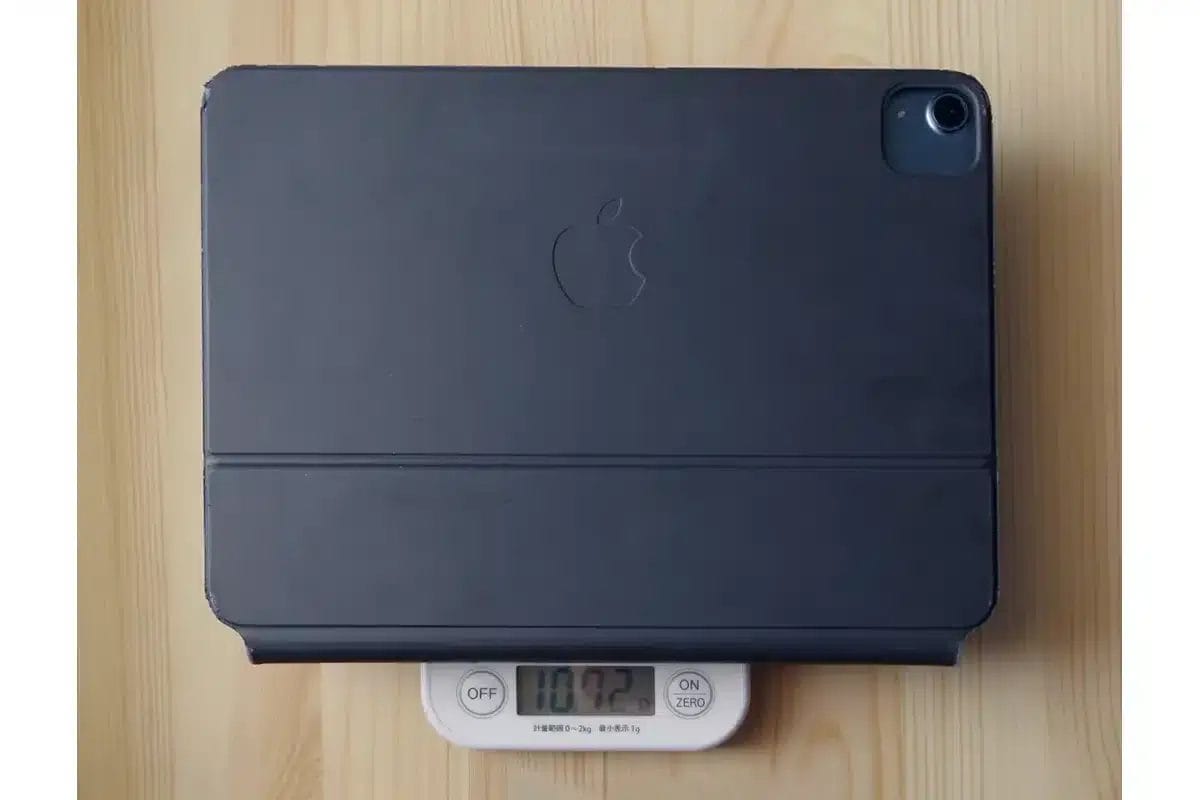 ipad pro 11インチ+magic keyboardの重さ | ガジェットレビューの匠 iPad Pro 11インチ+Magic Keyboardの重さは1,072g