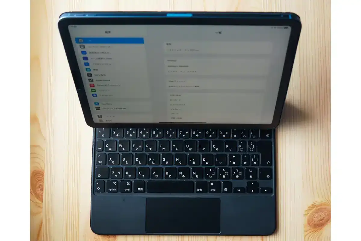 ipad-air5-with-magic-keyboard | ガジェットレビューの匠 iPad Air5はMagic Keyboardとの組み合わせは、作業効率を考えると最強です。