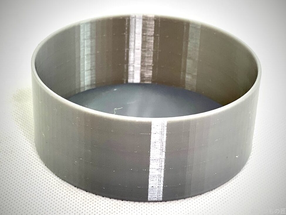 3dprint-normal-circle-dish | ガジェットレビューの匠 PETGフィラメントを使って通常印刷した丸形のシンプルな深皿。こちらも色んな使い道があって便利ですから、大きい形を作るときはこちら。