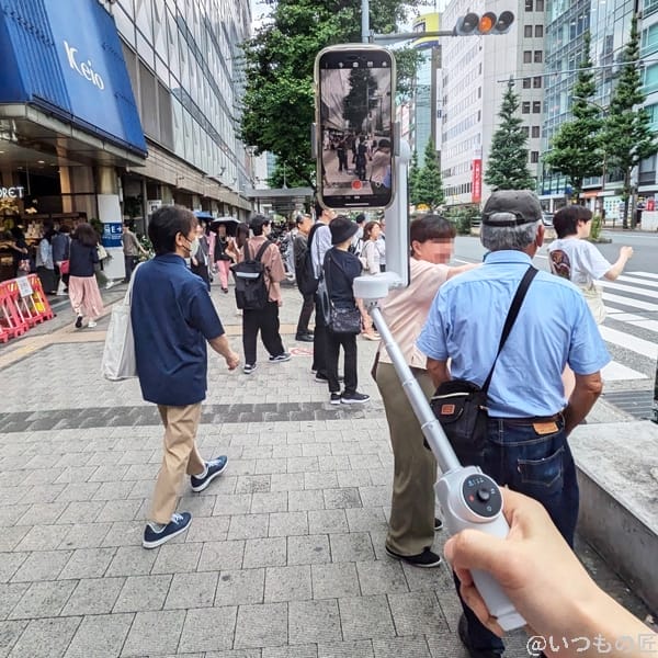 insta360flow-in-shinjuku-1 | ガジェットレビューの匠 Insta360 Flow レビュー
町中で自然に使えるジンバル
