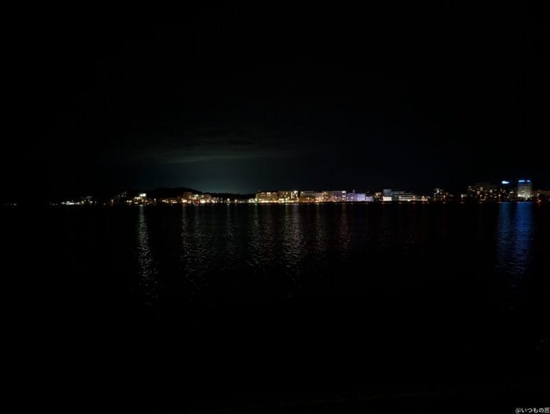 google pixel 9 pro xl の通常モードでズーム撮影した夜景写真 | ガジェットレビューの匠 Google Pixel 9 Pro XL カメラ Google Pixel 9 Pro XL の通常モードでズーム撮影した夜景写真