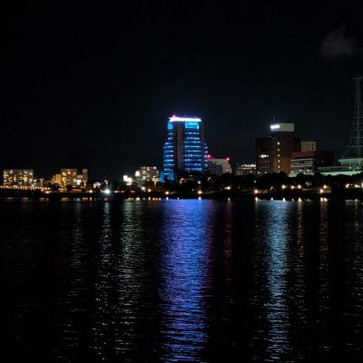 Google Pixel 9 Pro XL カメラ
Google Pixel 9 Pro XL の通常モードでズーム撮影した夜景写真