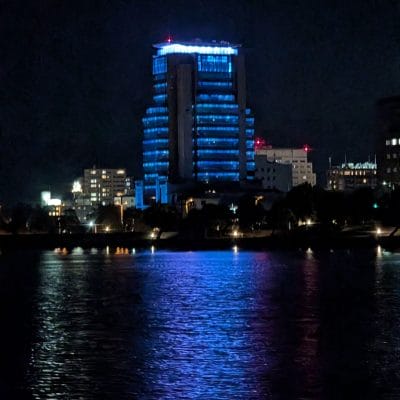 google pixel 9 pro xl の通常モードでズーム撮影した夜景写真 | ガジェットレビューの匠 Google Pixel 9 Pro XL カメラ Google Pixel 9 Pro XL の通常モードでズーム撮影した夜景写真