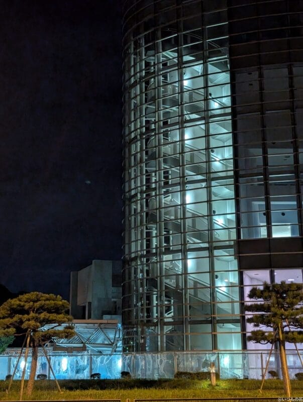 google pixel 9 pro の通常モードで撮影した夜景写真 | ガジェットレビューの匠 Google Pixel 9 Pro カメラ Google Pixel 9 Pro の通常モードで撮影した夜景写真