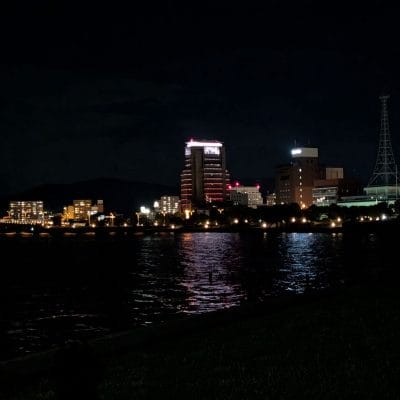 google pixel 9 proの通常モードでズーム撮影した夜景写真 | ガジェットレビューの匠 Google Pixel 9 Proカメラ Google Pixel 9 Proの通常モードでズーム撮影した夜景写真