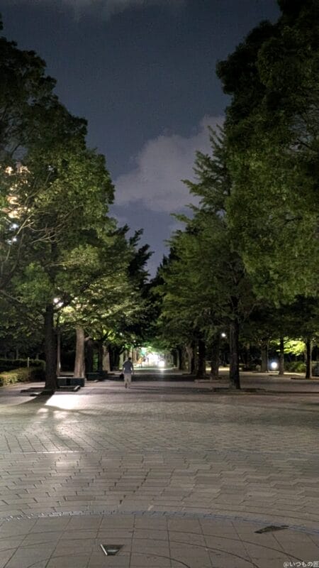 google pixel 8aの通常モードで夜間撮影した写真 | ガジェットレビューの匠 Google Pixel 8a カメラ Google Pixel 8aの通常モードで夜間撮影した写真