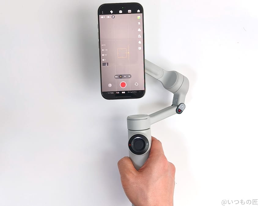 insta360-flow2pro-with-hand2 | ガジェットレビューの匠