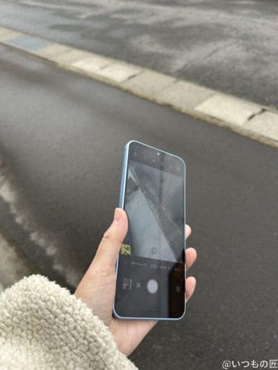 libero 5g Ⅳのディスプレイの見やすさを示す写真 | ガジェットレビューの匠 nubia S 5G レビュー Libero 5G Ⅳのディスプレイの見やすさを示す写真