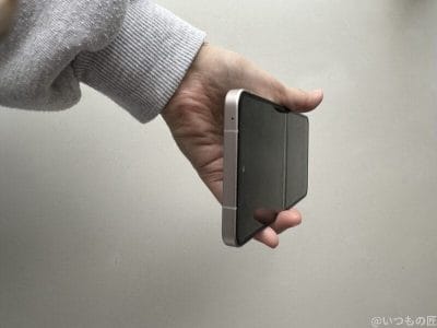 libero flipのディスプレイの折り目 | ガジェットレビューの匠 nubia Flip 2 レビュー Libero Flipのディスプレイの折り目