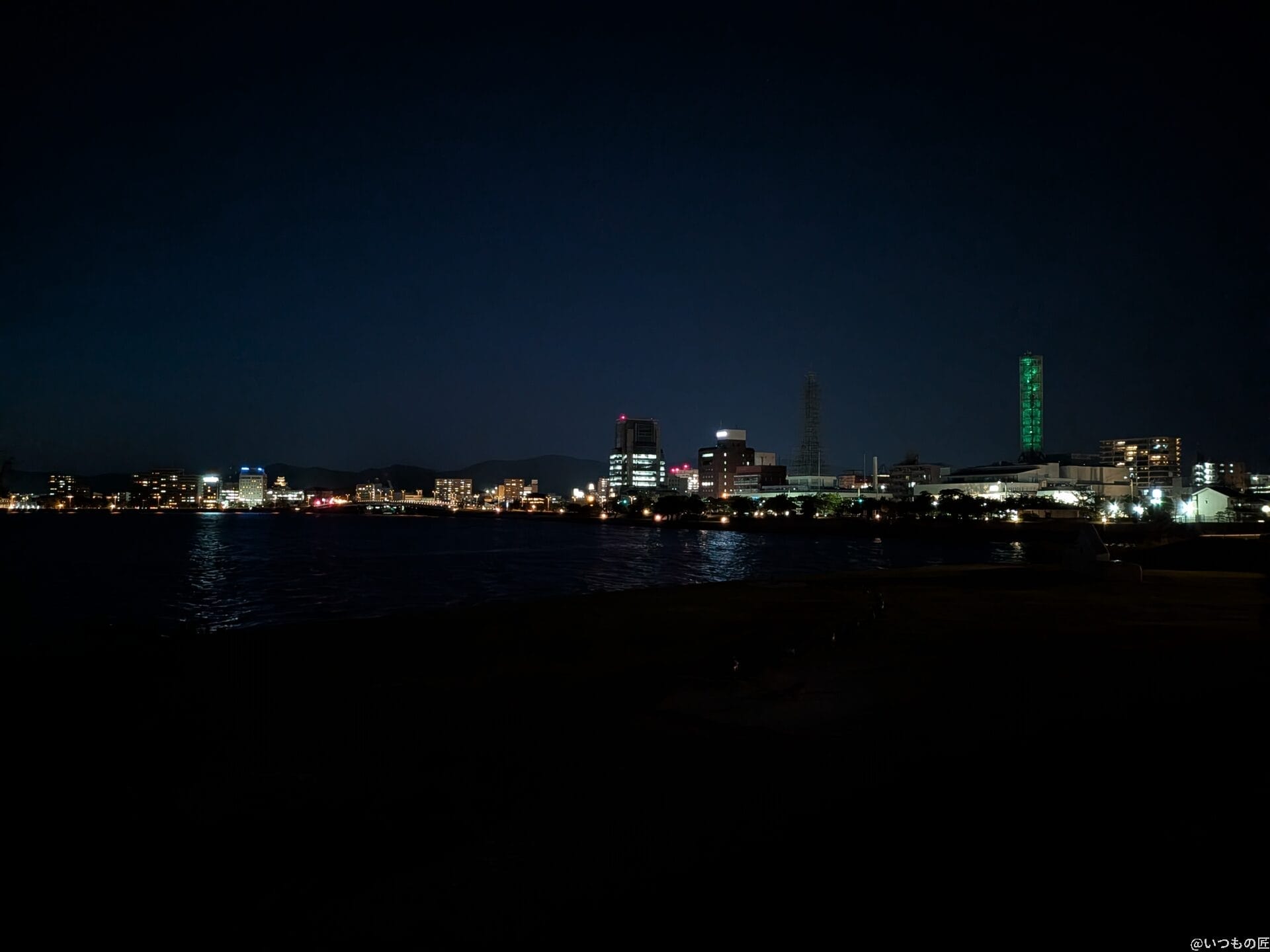Google Pixel 9a カメラ
Google Pixel 9aでズーム撮影した夜景写真