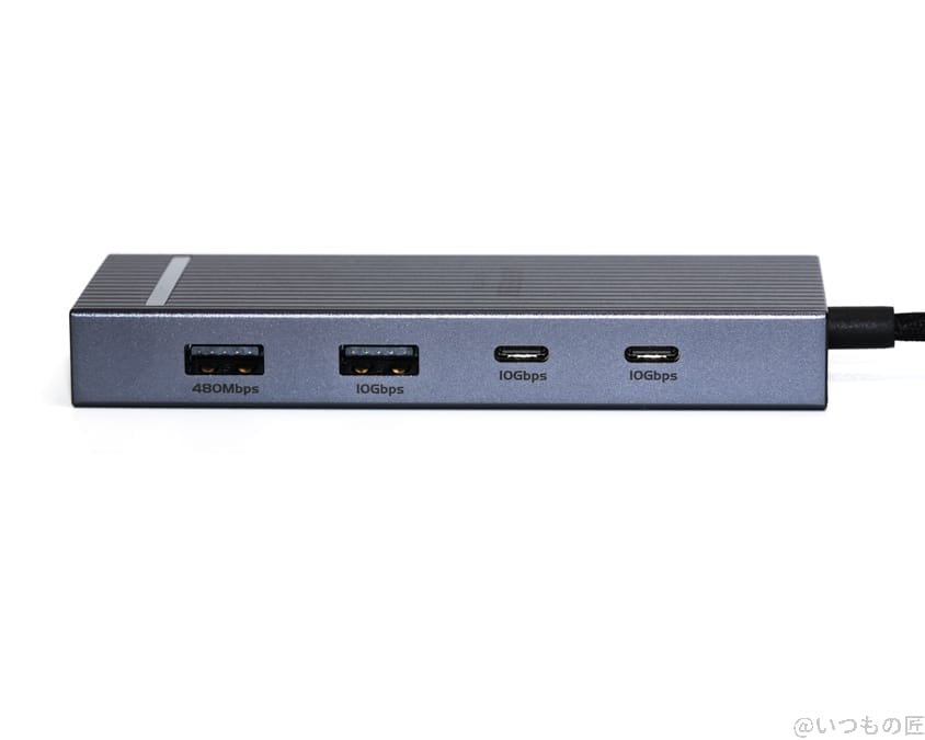 UGREEN Revodok Pro 8in1 USB-Cハブ レビュー 本体左面