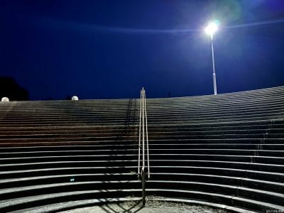 iphone16eで暗所撮影した写真 | ガジェットレビューの匠 iPhone16e カメラ iPhone16eで暗所撮影した写真