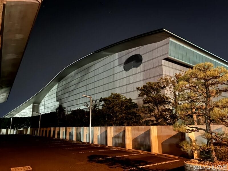 iphone16eで暗所撮影した写真 | ガジェットレビューの匠 iPhone16e カメラ iPhone16eで暗所撮影した写真