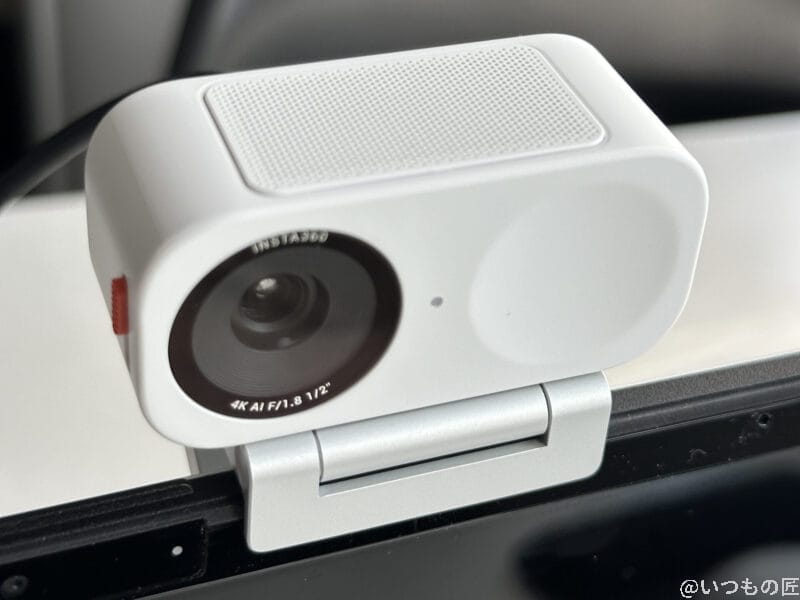 Insta360 Link 2C レビュー
パソコンに設置したInsta360 Link 2C