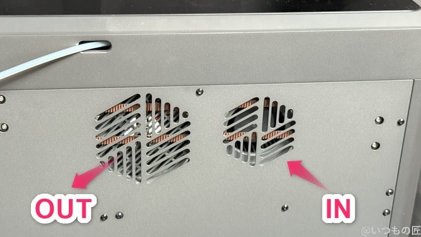 elegoo centauri carbon 実機レビュー:本体背部の外部循環冷却ファン | ガジェットレビューの匠 ELEGOO Centauri Carbon 実機レビュー:本体背部の外部循環冷却ファン