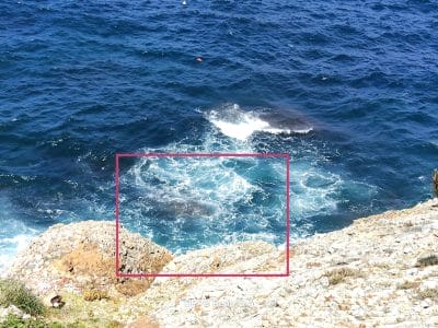 波しぶきの瞬間を収めた一枚 | ガジェットレビューの匠 OPPO Reno13 A カメラ 波しぶきの瞬間を収めた一枚