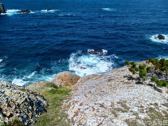 AQUOS wish5 カメラ 海の波しぶき